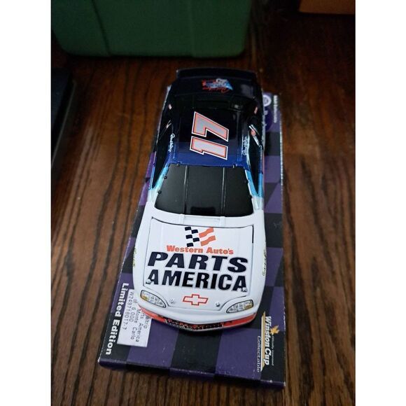 Vintage Action Collectibles Darrell Waltrip Parts America Die Cast Nascar Bank - Picture 3 of 9